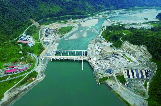 公司承建的厄瓜多尔辛克雷电站大坝.jpg
