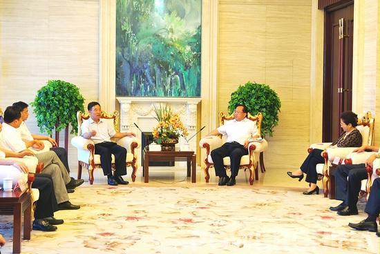 大连市委常委,秘书长,办公厅主任熊博力,股份公司总经理助理杨忠等