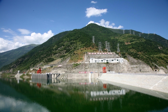 瀑布沟水电站.JPG