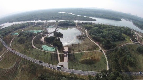 集团投资建设的郑州北三环、成都青龙湖等4个