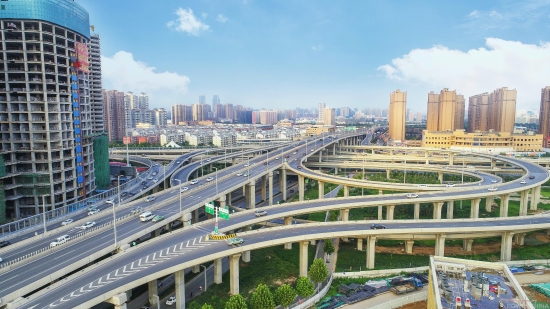 20190219陇海路与中州大道互通立交全貌摄影李冰1.jpg