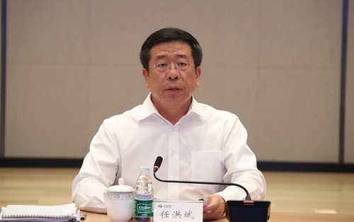 任洪斌出席中央企业推进北斗规模化应用座谈会