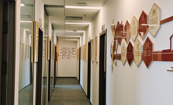 廉洁文化长廊(摄:四公司 田松林).jpg