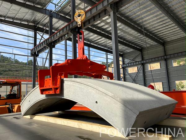 深圳轨道交通产业基地管片生产线试运行