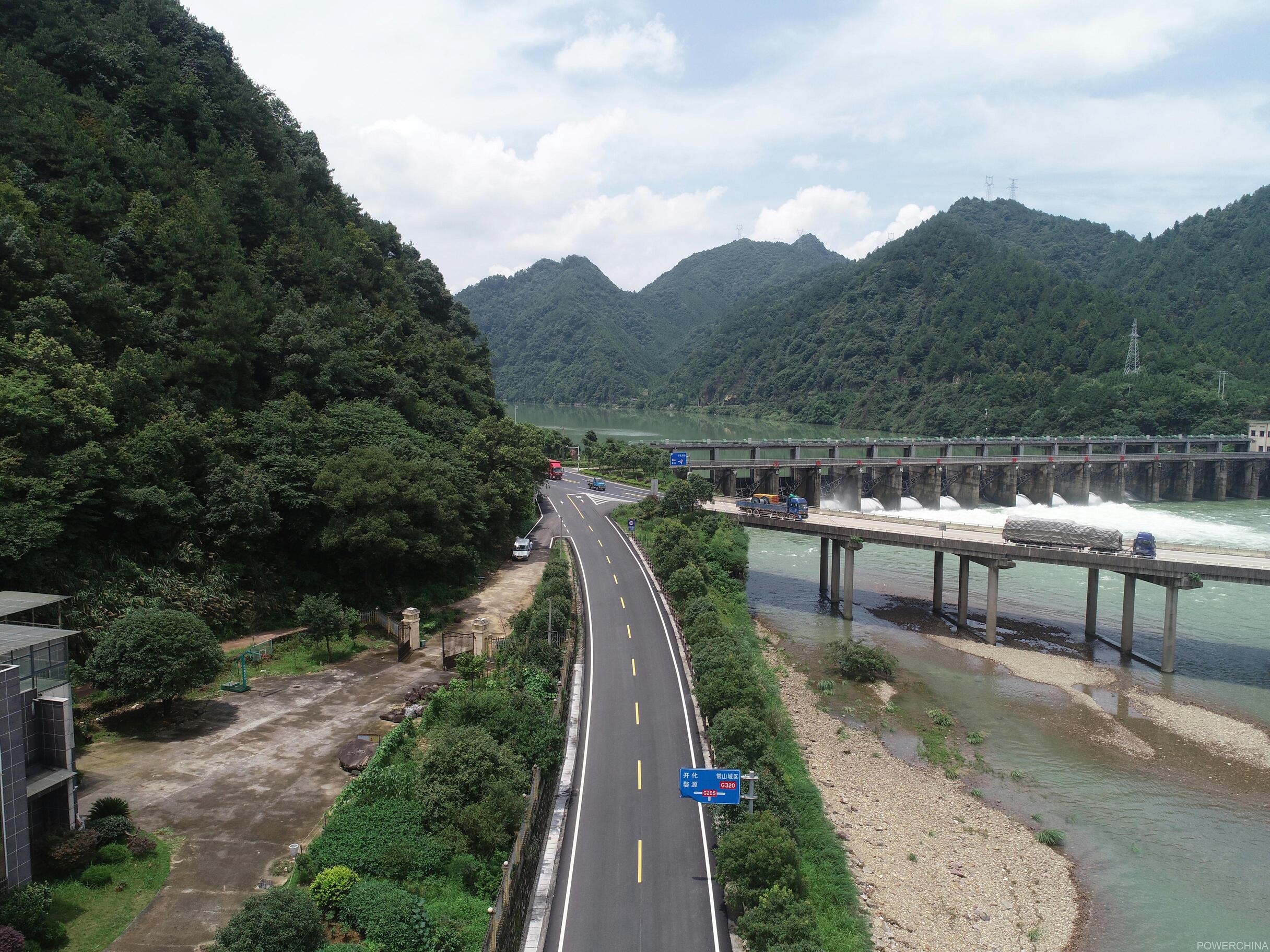 衢州常山沿江公路项目积极做好防汛及灾后恢复工作