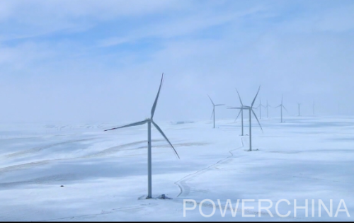 中亞最大風電項目全部風機吊裝完成即將并網發(fā)電