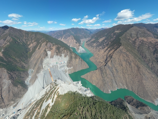 中国电力建设集团 重点报道 【聚焦两河口】站在世界高土石坝建设之巅