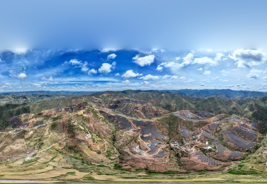 中国电力建设集团 基层动态 云南大理祥云雄里坡100兆瓦复合型光伏