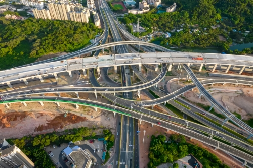 水电十六局参建的广东中开高速公路中山段全线贯通