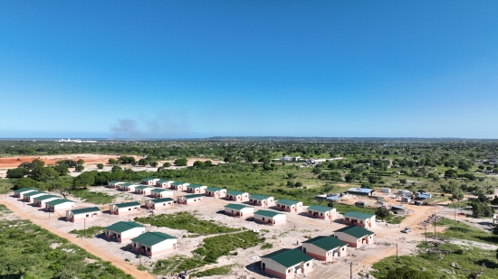 莫桑比克马拉夸内和马古地区房建项目顺利移交